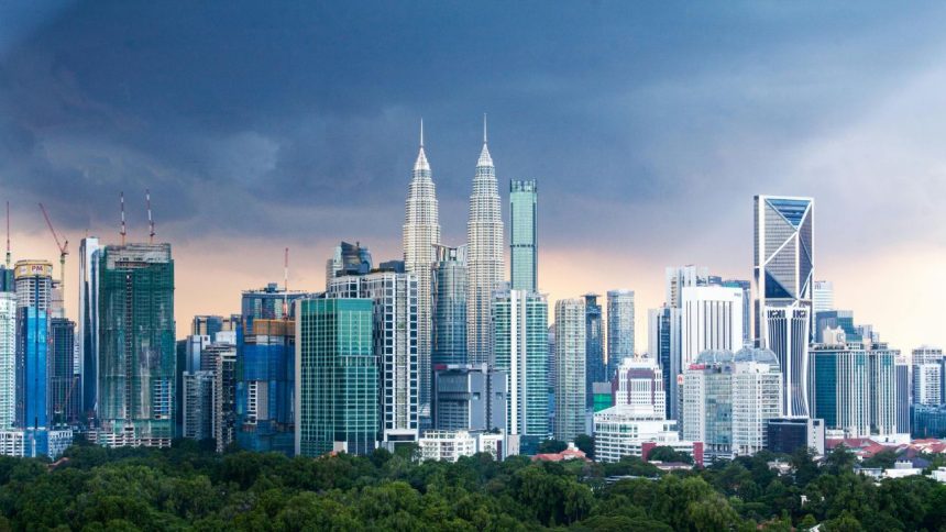 Nominal Gaji TKI Malaysia Terbaru 2026 Dalam Rupiah
