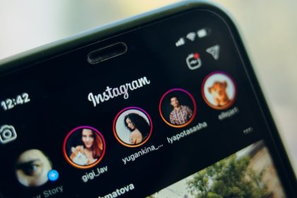Cara Aman Pakai Instagram Story Viewer Tanpa Ketahuan