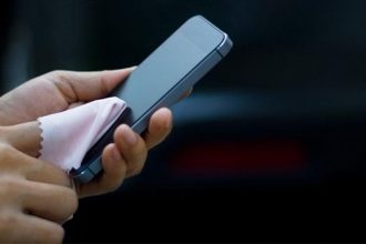 Cara Mengatasi Masalah Ghost Touch Pada Layar HP