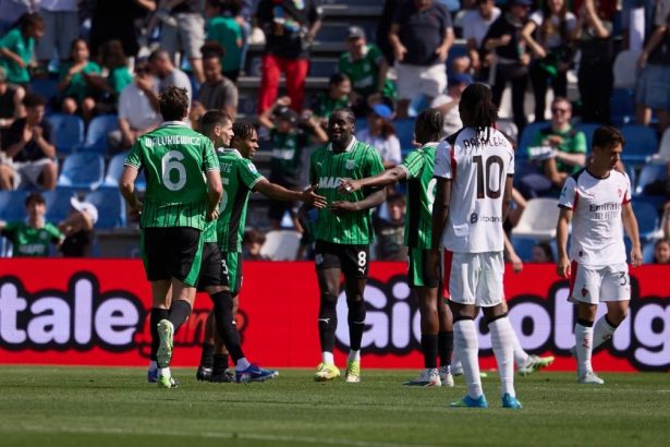 Hasil Sassuolo vs AC Milan 2-0