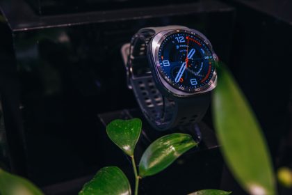 Galaxy Watch9 atau Galaxy Watch Ultra2