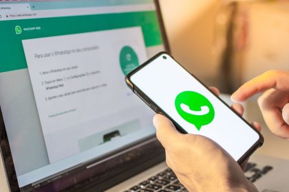 HP Android dan iPhone dengan OS Lama Tak Bisa Login WhatsApp