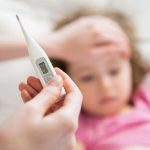 Kapan Anak Perlu Dibawa ke Dokter Saat Demam