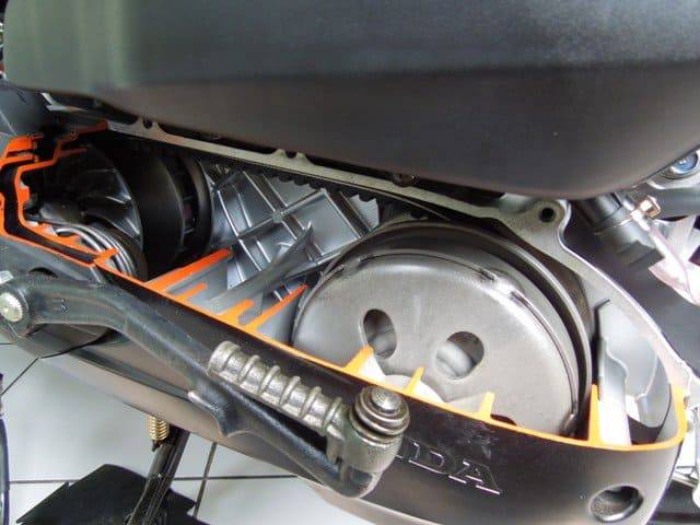 Penyebab Motor Matic Bergetar Saat Awal Jalan